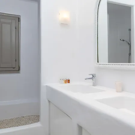 Expansive Cliffside Villa In Mykonos With Horizon Views Villa Ornos (Mykonos)